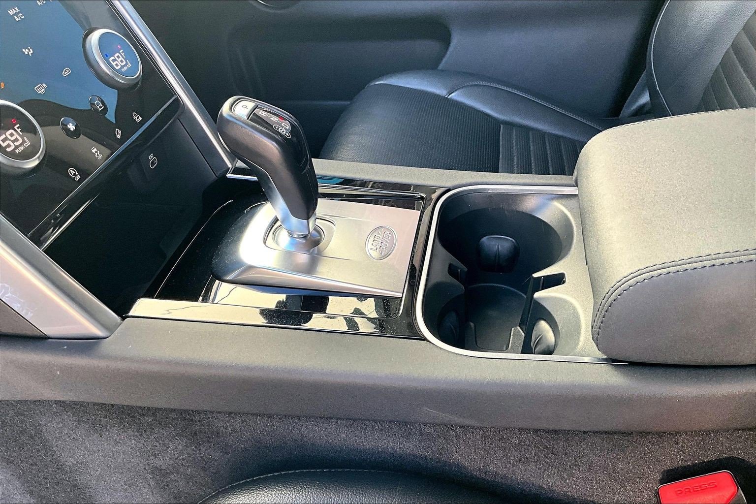 Used 2022 Land Rover Discovery Sport S image 17