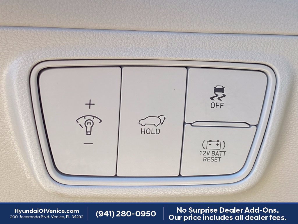 Certified 2023 Hyundai Tucson SEL AWD/4WD image 16