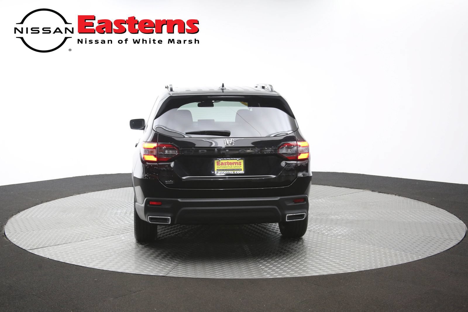Used 2023 Honda Pilot Sport image 36