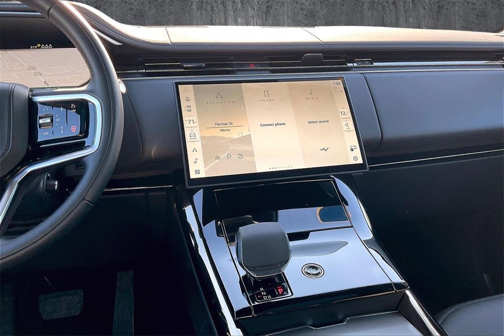 Certified 2025 Land Rover Range Rover Sport SE image 9