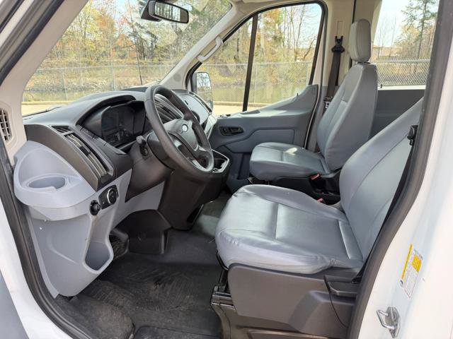Used 2017 Ford Transit 150 XL image 28