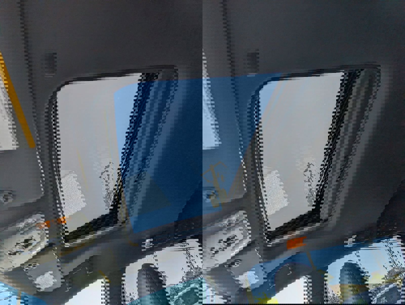 Used 2024 Toyota Sienna XSE image 17