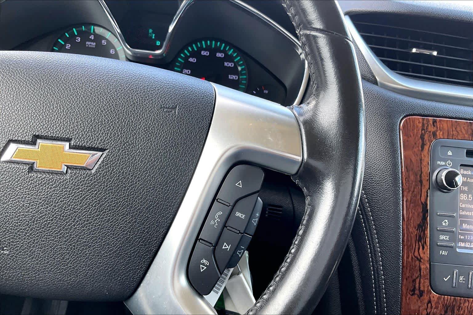 Used 2013 Chevrolet Traverse LT FWD image 24