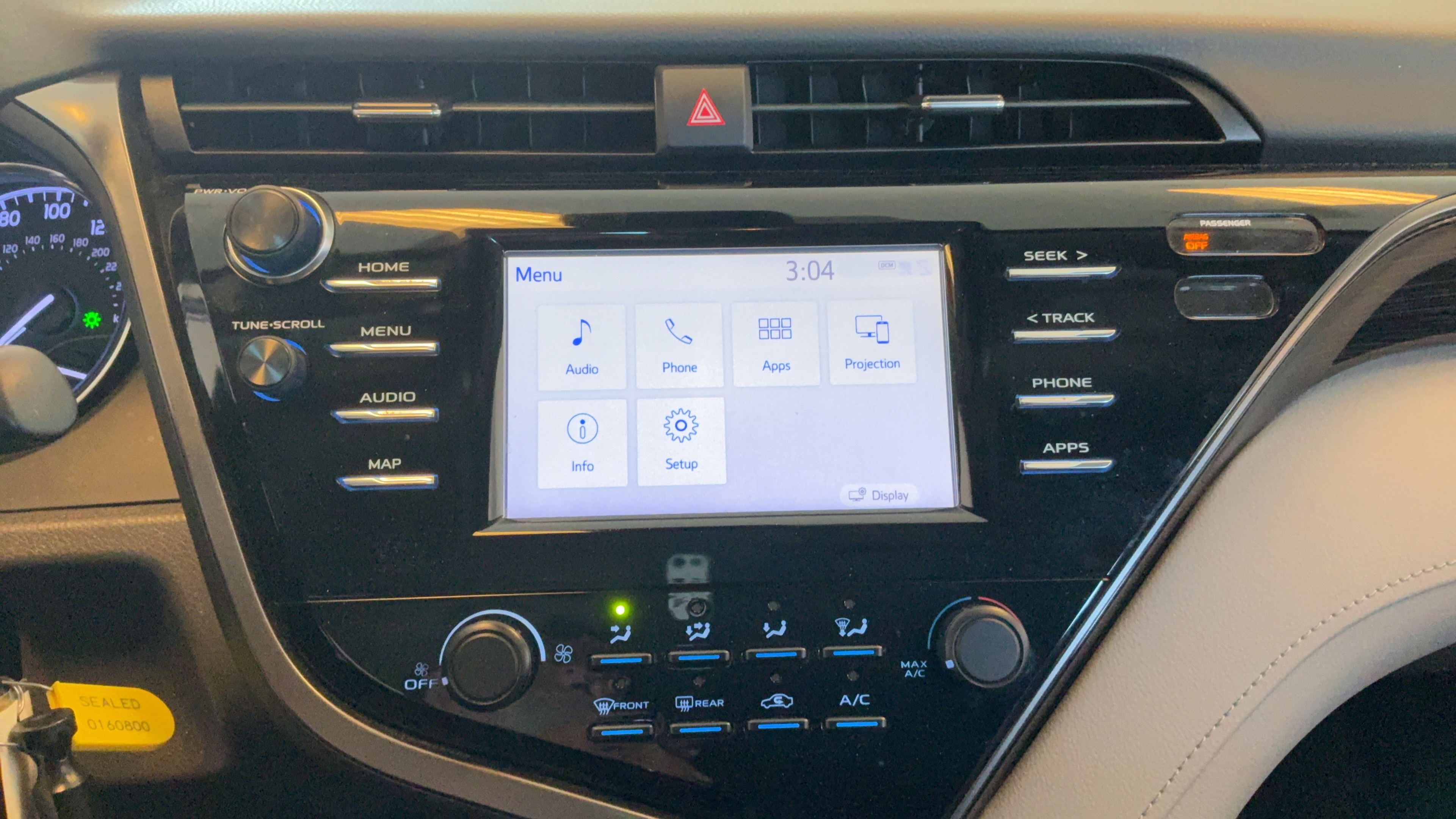 Used 2019 Toyota Camry LE FWD image 14