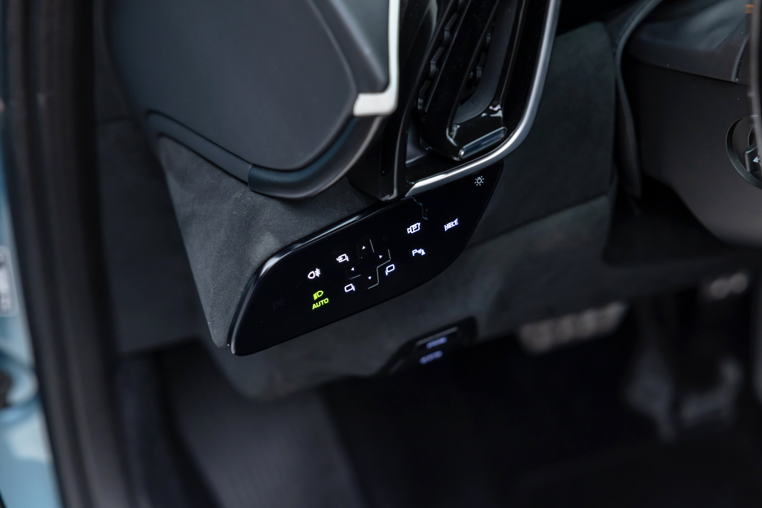 Certified 2024 Ferrari Roma Spider image 20