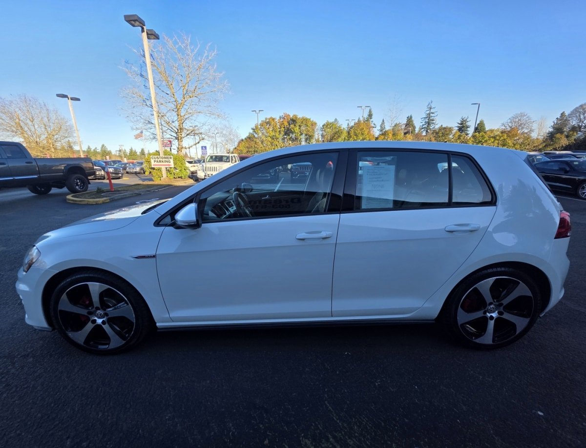 Used 2015 Volkswagen GTI SE FWD image 3
