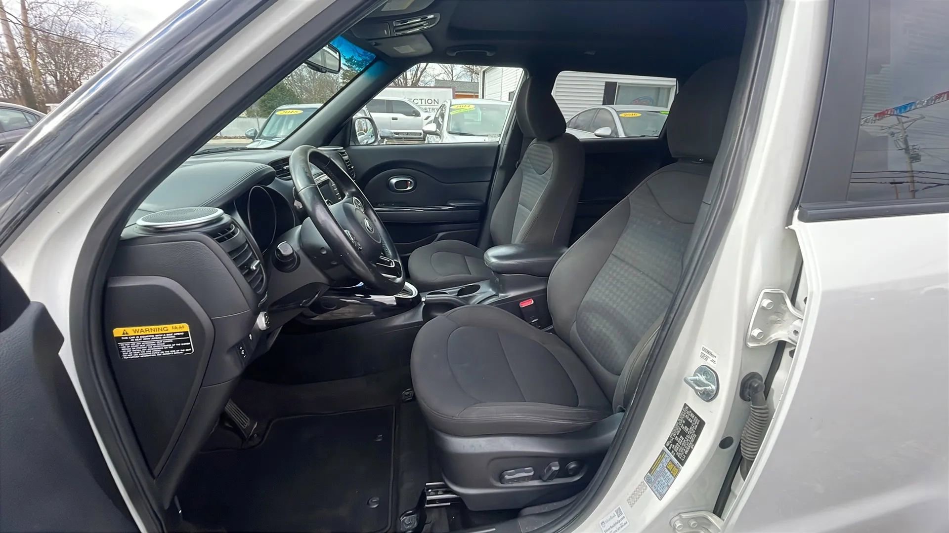 Used 2014 Kia Soul ! w/ Sun & Sound Package image 11