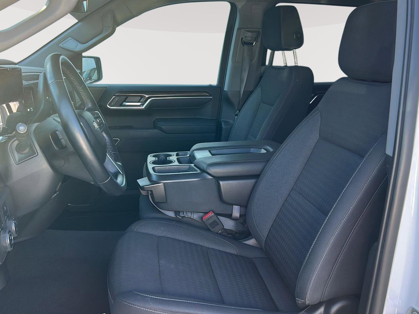 Used 2023 Chevrolet Silverado 1500 LT image 8