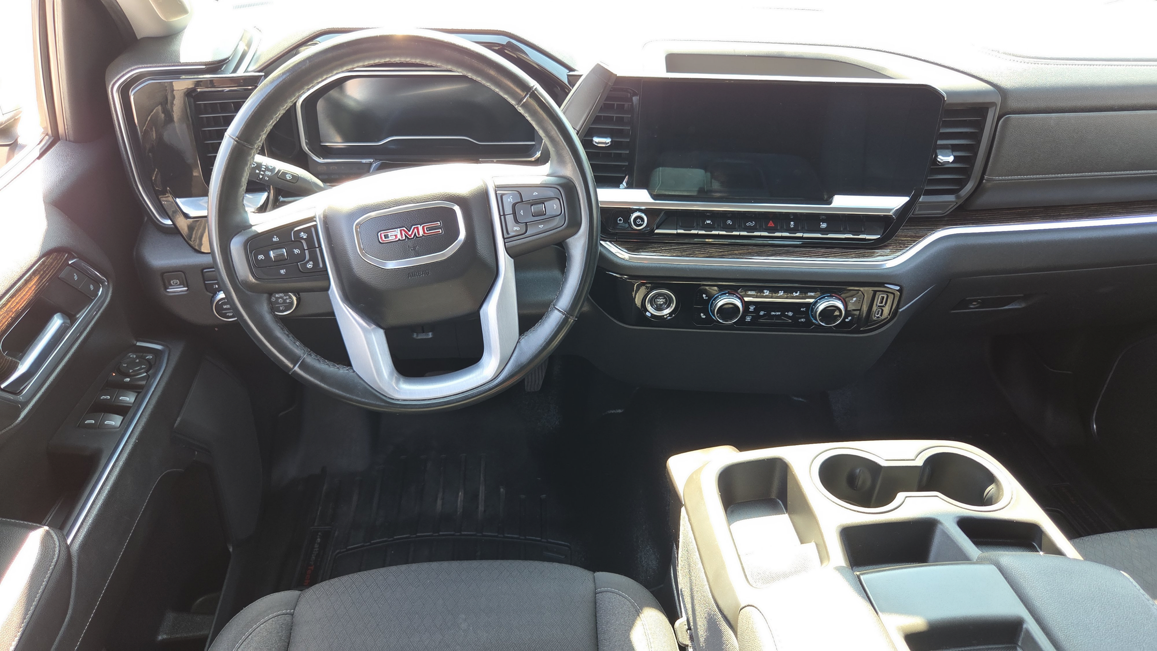 Used 2023 GMC Sierra 1500 Elevation AWD/4WD image 11