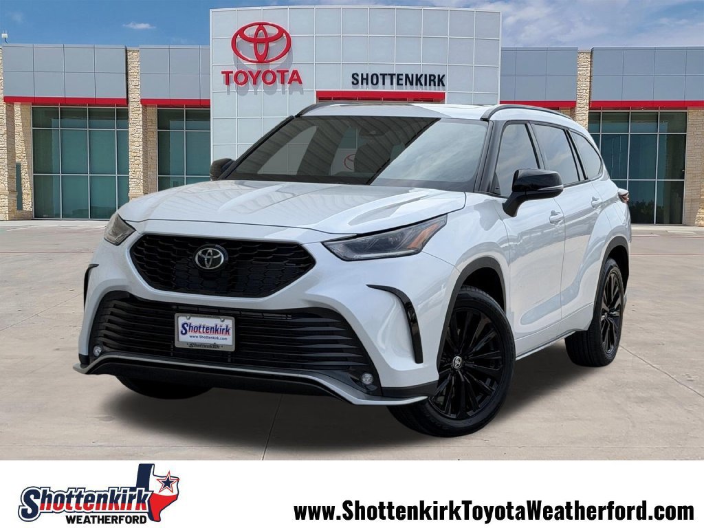 Used 2026 Toyota Highlander XSE AWD/4WD image 1