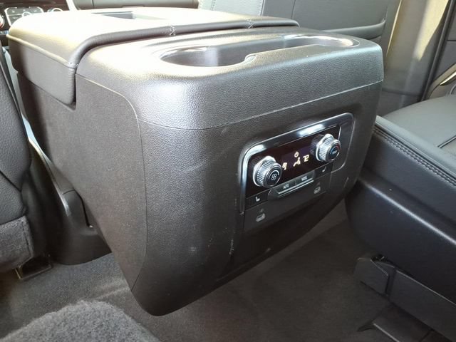 Used 2024 GMC Yukon Denali AWD/4WD image 18