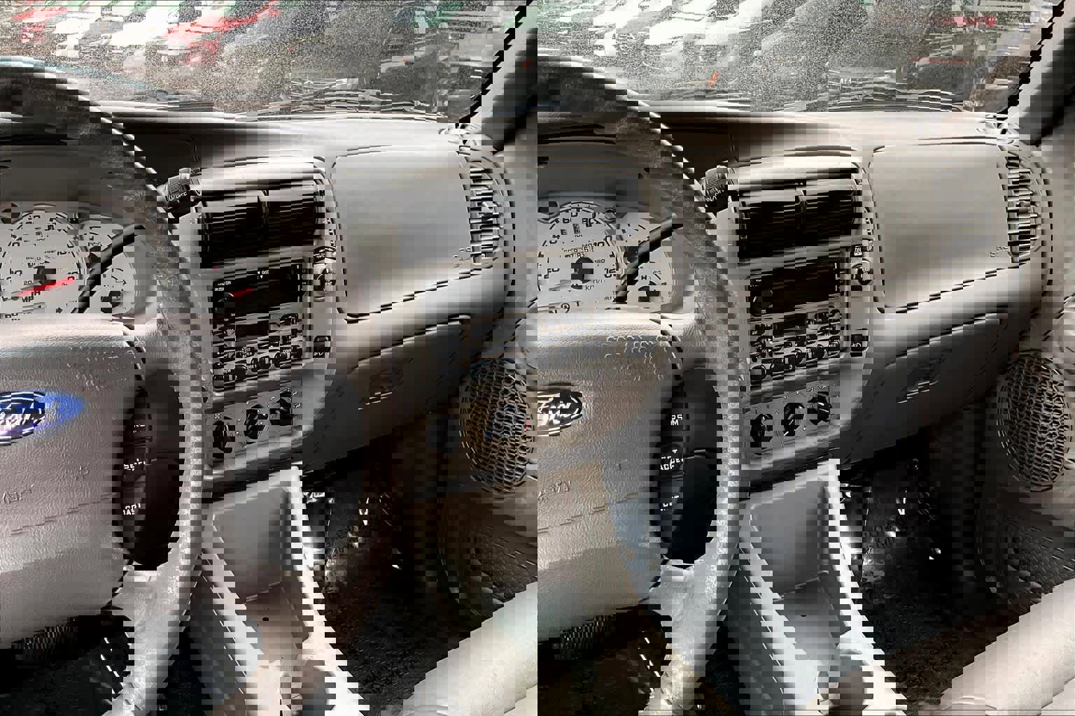 Used 2002 Ford Explorer Sport Trac 2WD image 6