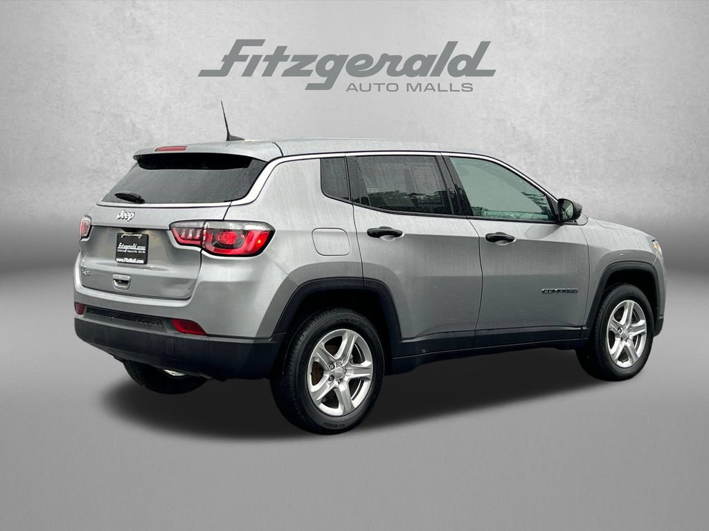 Used 2023 Jeep Compass Sport AWD/4WD image 7