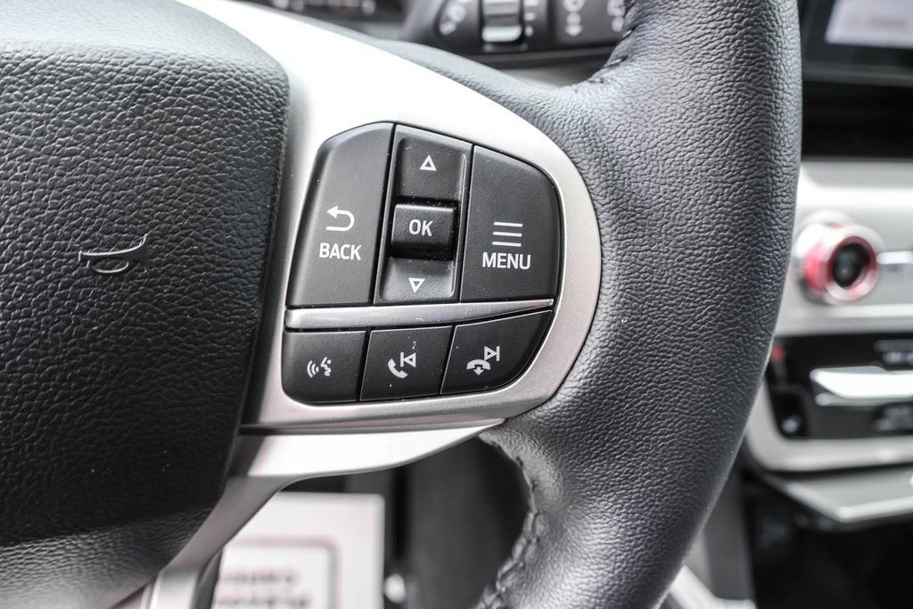 Used 2024 Ford Explorer XLT w/ Equipment Group 202A AWD/4WD image 24
