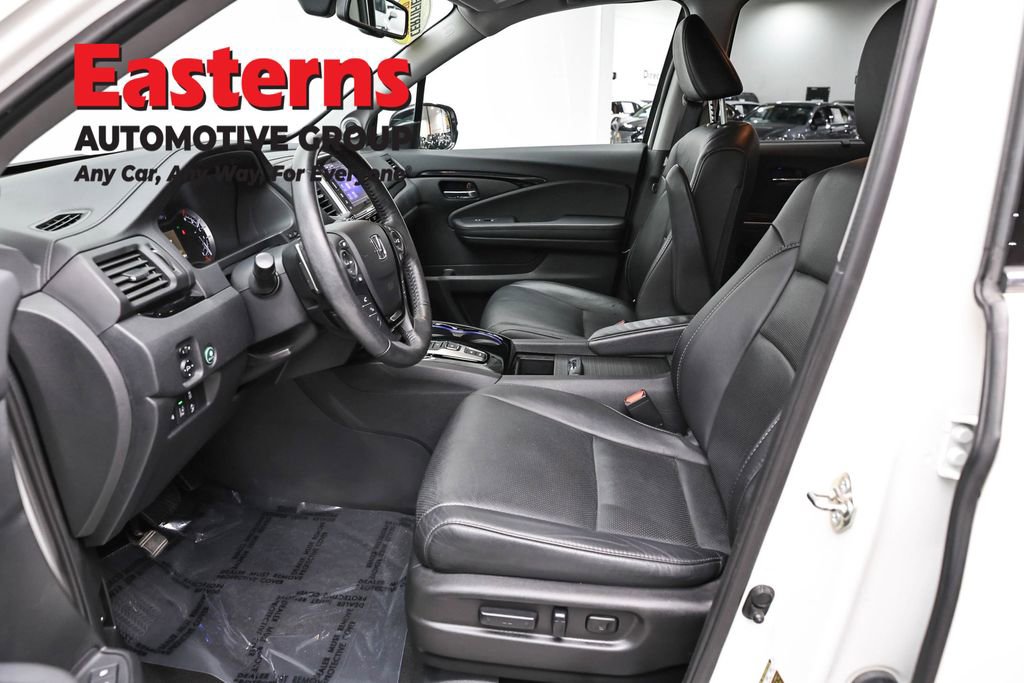 Used 2017 Honda Pilot Elite image 14