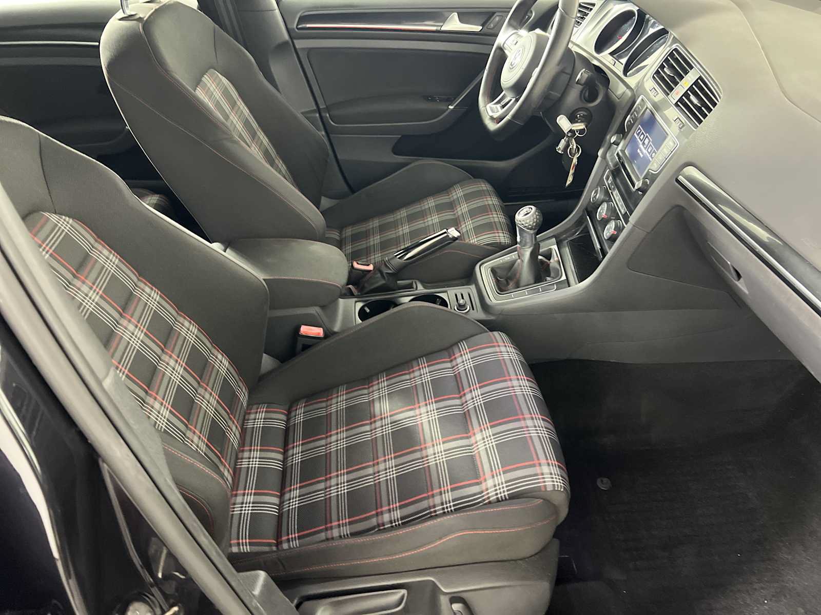 Used 2017 Volkswagen GTI S FWD image 13
