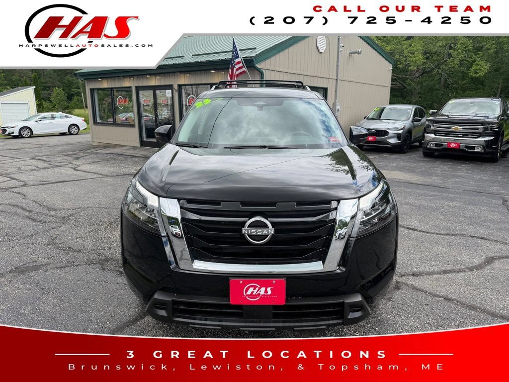 Used 2023 Nissan Pathfinder SV w/ Cargo Package AWD/4WD image 9
