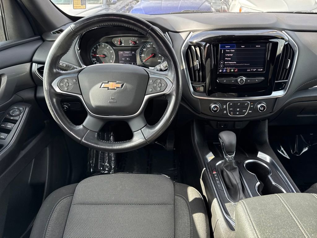 Used 2022 Chevrolet Traverse LT FWD image 34