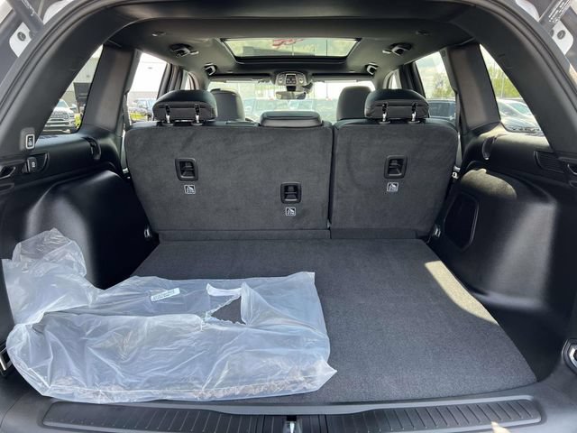New 2026 Jeep Grand Cherokee Limited w/ Limited Altitude Package AWD/4WD image 7