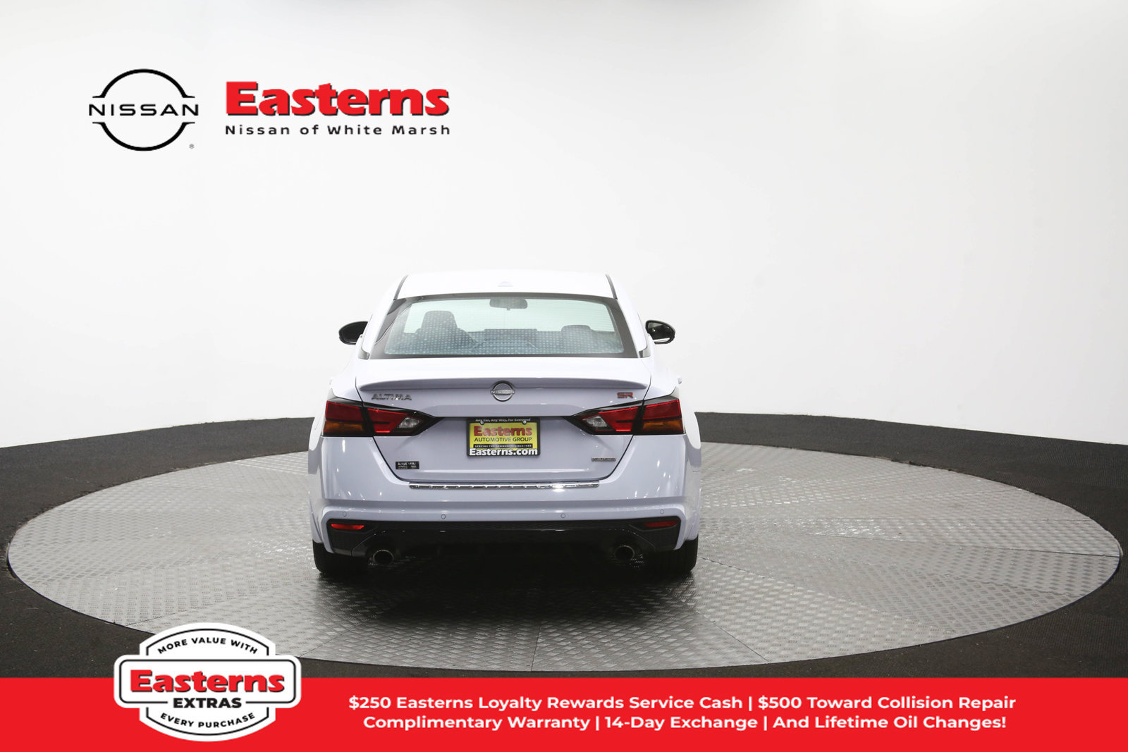 Used 2023 Nissan Altima 2.0 SR FWD image 36