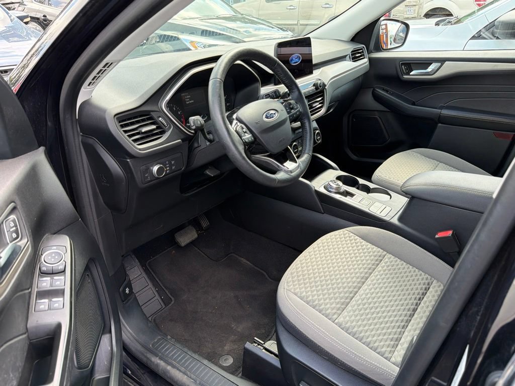 Used 2021 Ford Escape SE w/ Convenience Package AWD/4WD image 7