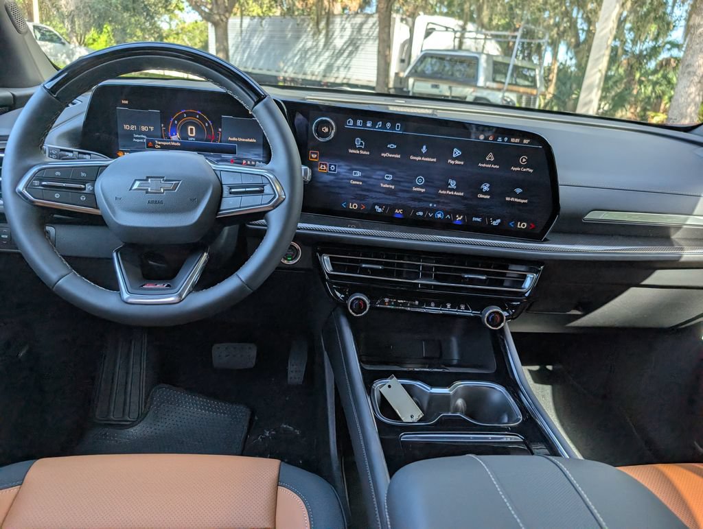 New 2027 Chevrolet Traverse Z71 w/ Enhanced Driving Package AWD/4WD image 13