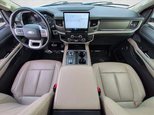 Used 2023 Ford Expedition Max XLT image 17