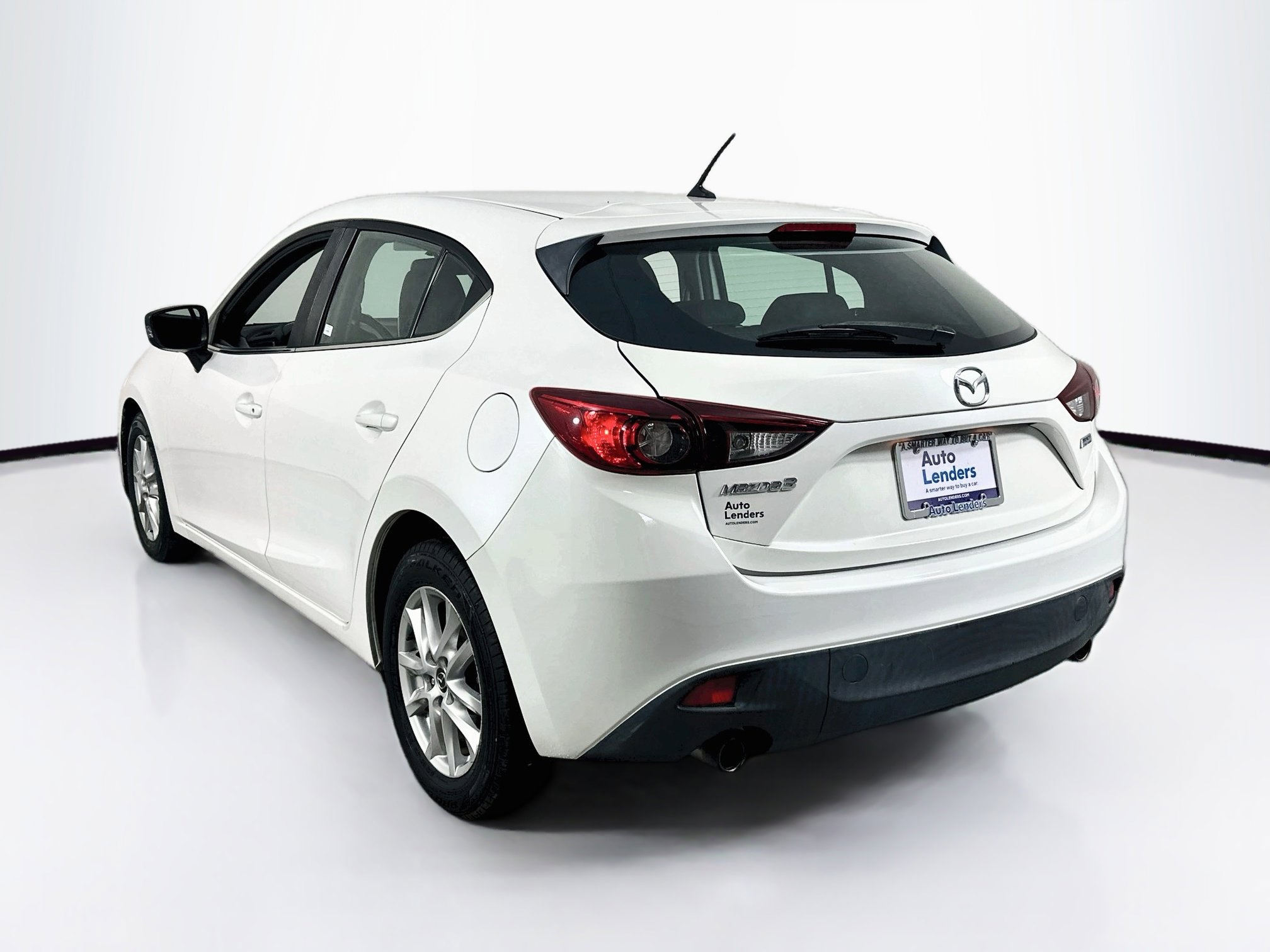 Used 2016 MAZDA MAZDA3 i Sport w/ Preferred Equipment Package FWD image 7