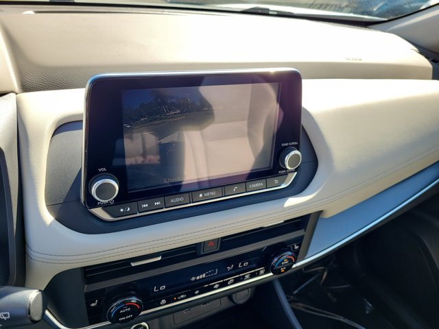 Used 2023 Nissan Rogue SV w/ SV Premium B Package FWD image 30
