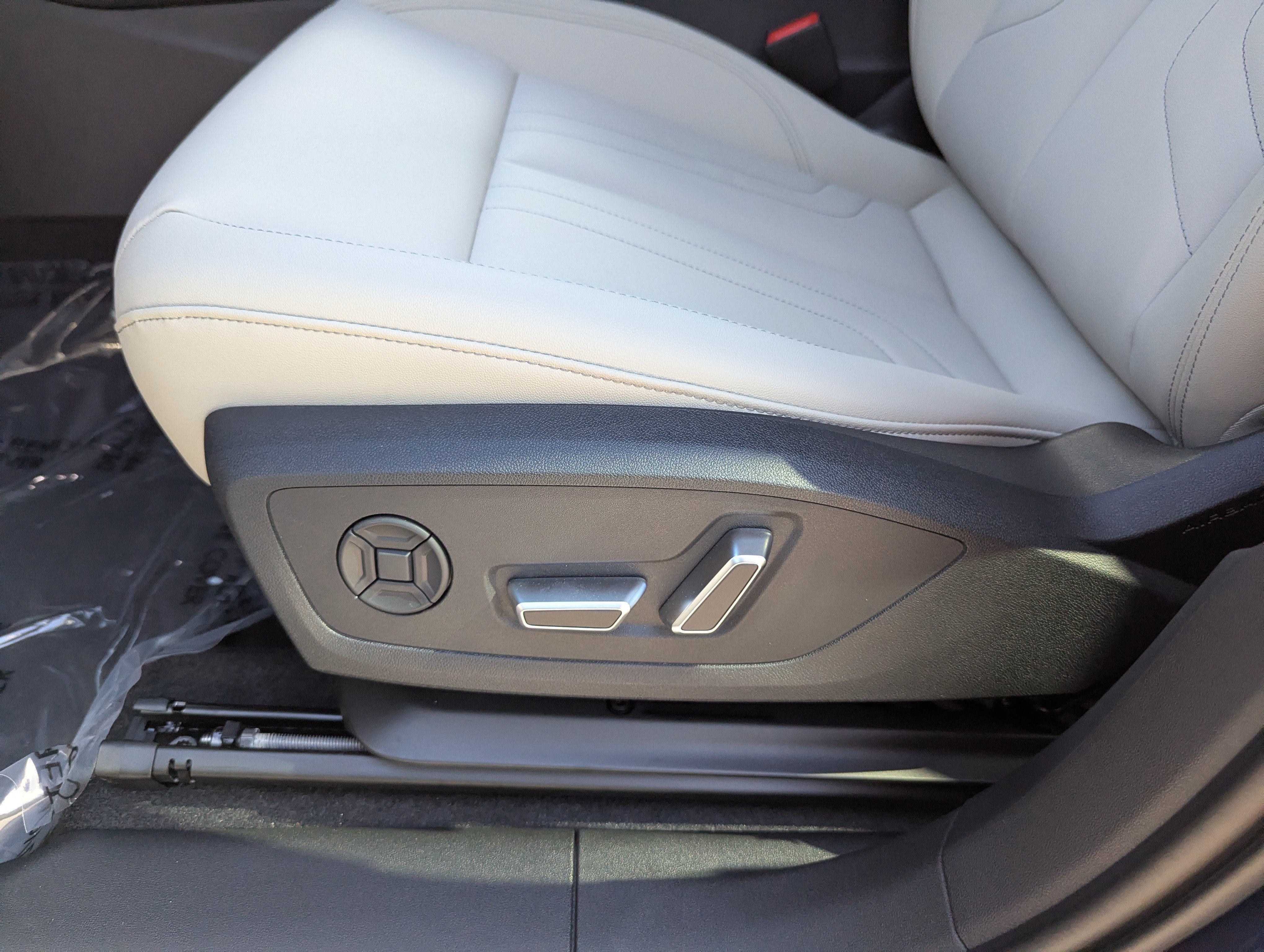 New 2026 Audi Q3 quattro 2.0T AWD/4WD image 19