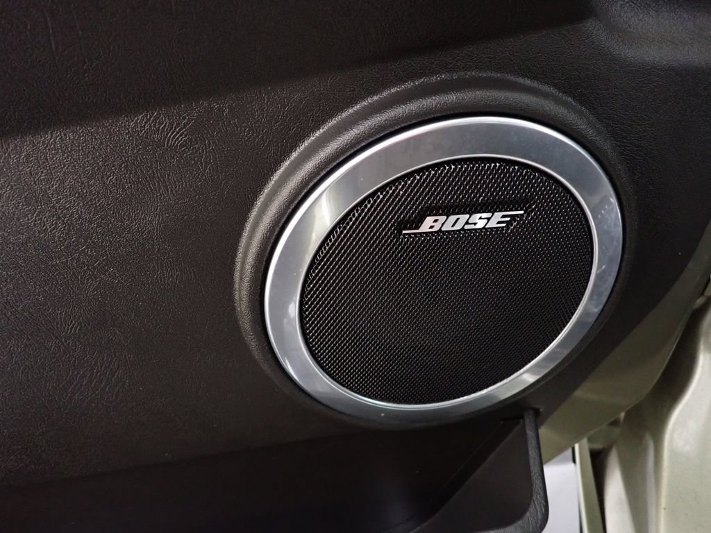 Used 2005 HUMMER H2 SUT w/ Preferred Equipment Group AWD/4WD image 21