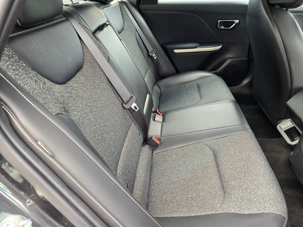 Used 2025 Kia K4 GT-Line FWD image 11
