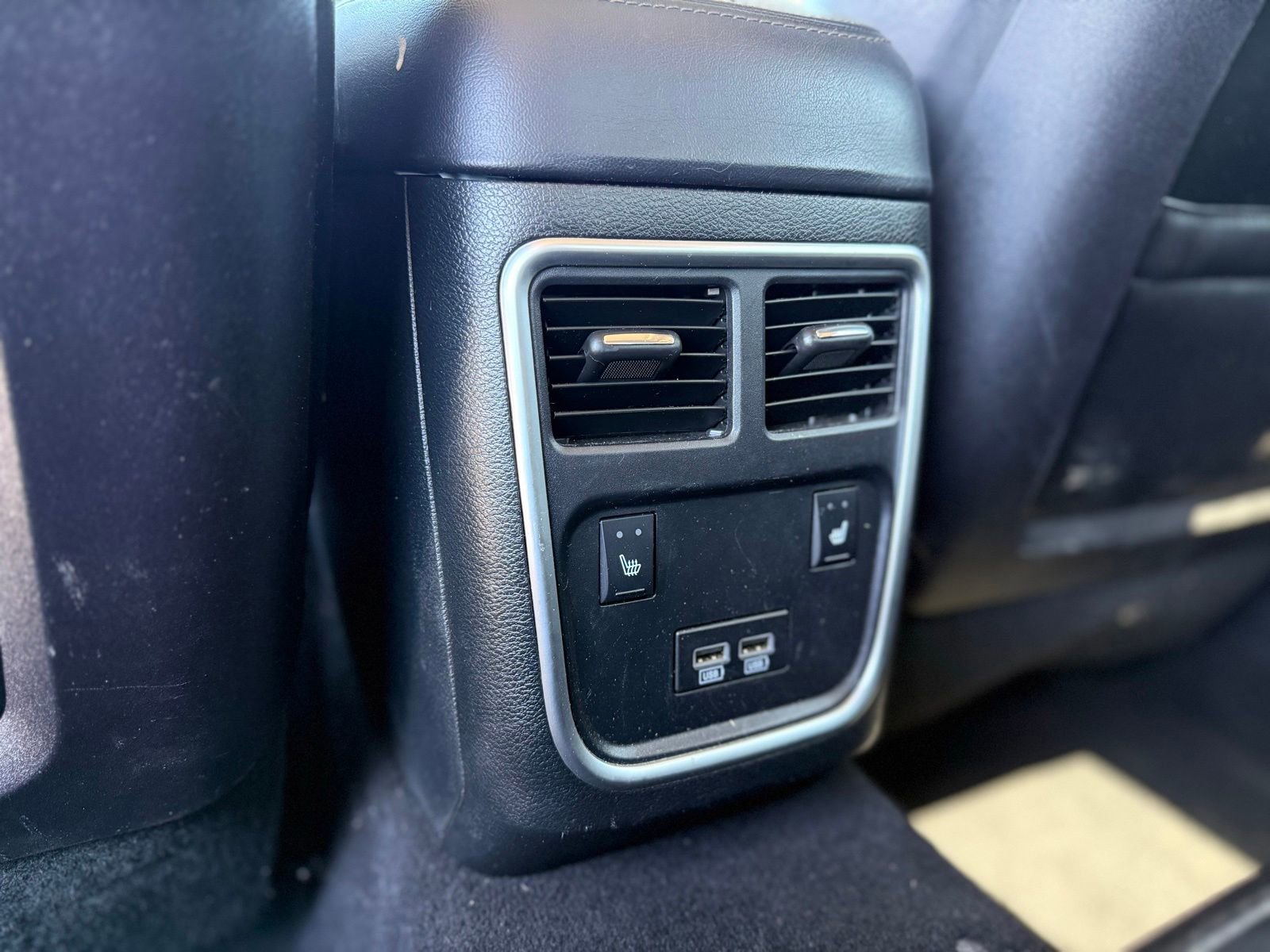 Used 2020 Chrysler 300 Limited RWD image 23
