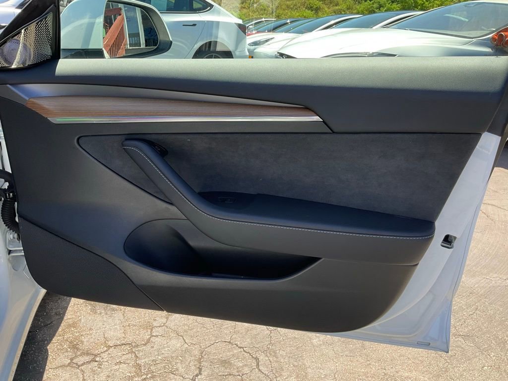 Used 2023 Tesla Model 3 Standard Range image 69