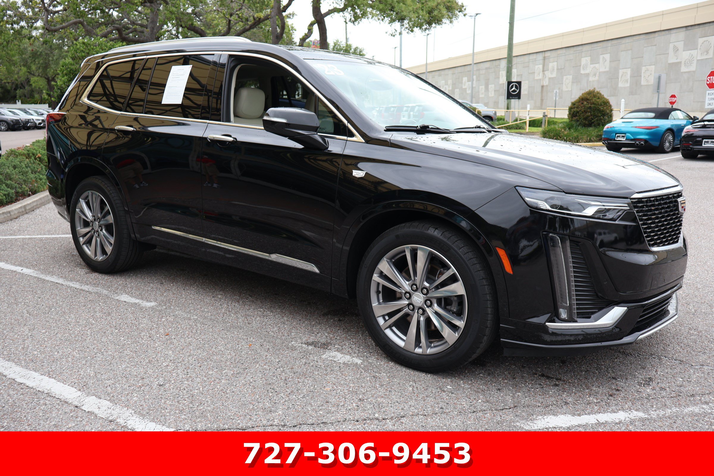 Used 2023 Cadillac XT6 Premium Luxury FWD image 12