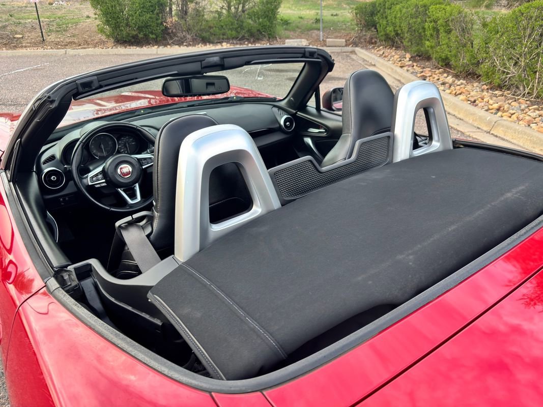 Used 2017 FIAT 124 Spider Lusso image 12