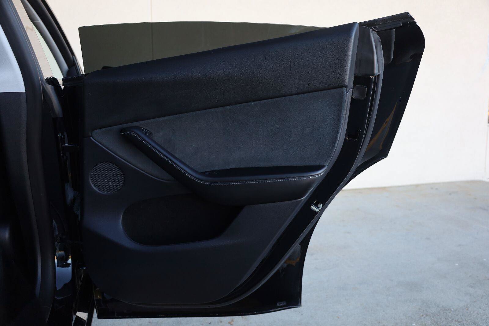 Used 2023 Tesla Model Y Long Range AWD/4WD image 21