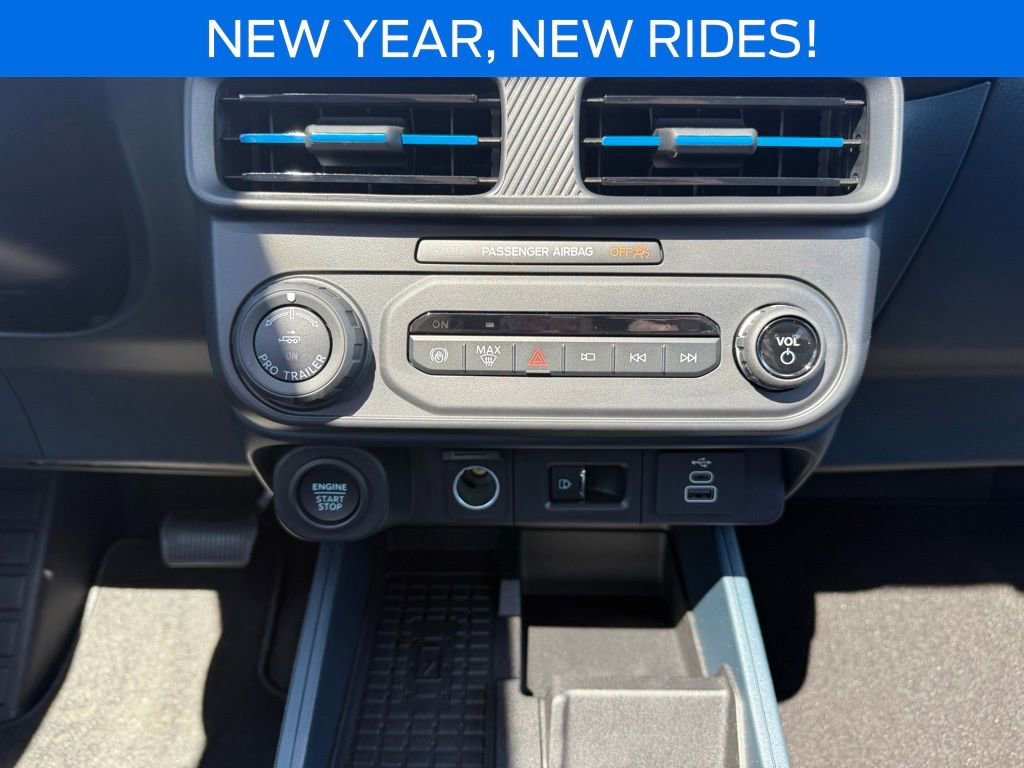 New 2025 Ford Maverick Lobo image 26