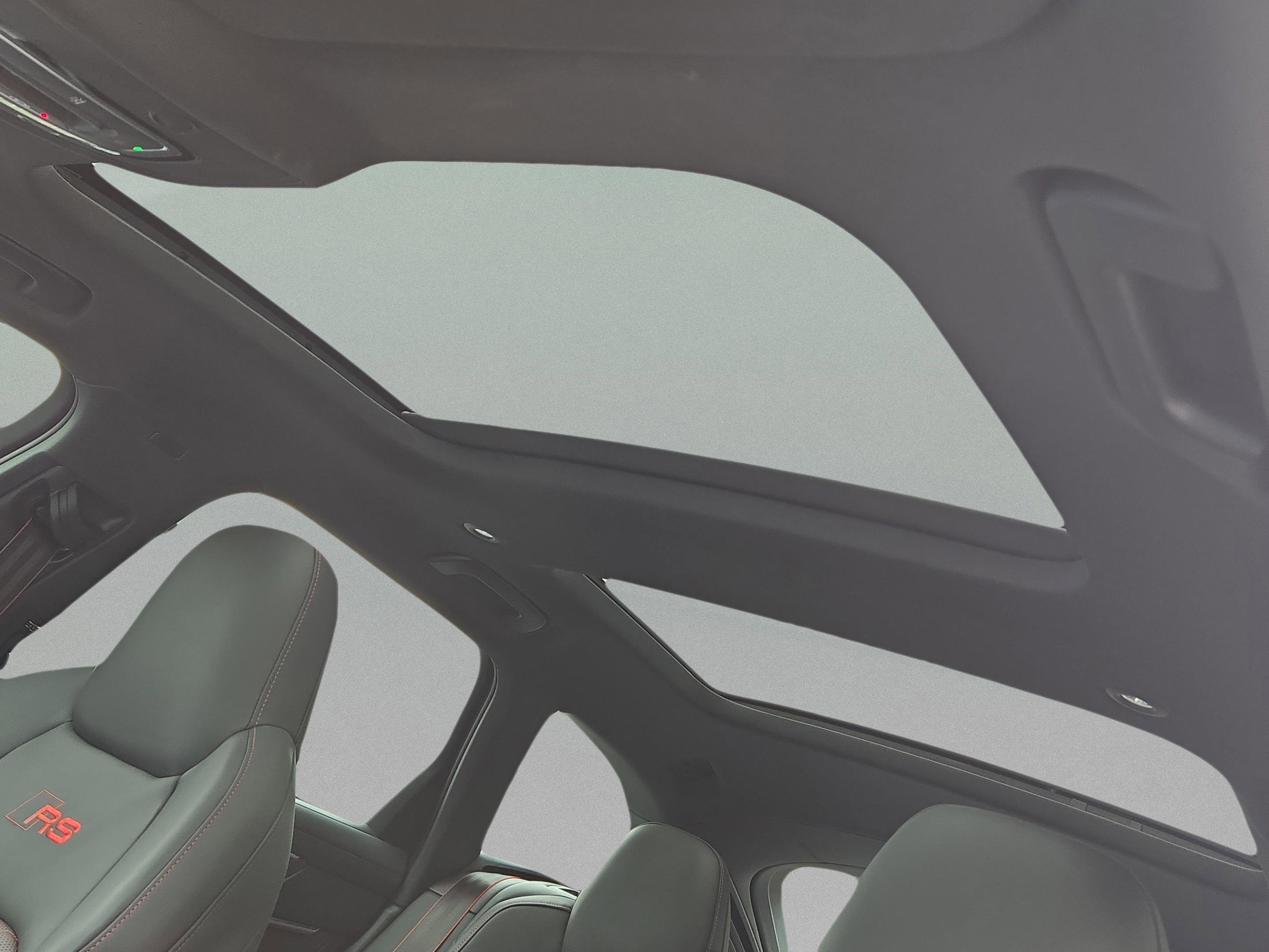 Used 2025 Audi RS 6 performance image 27