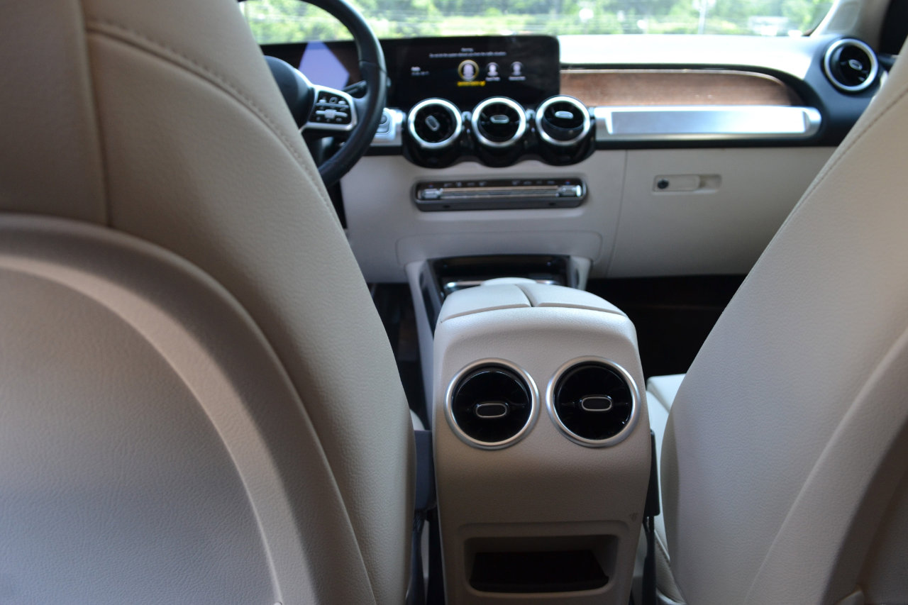 Used 2023 Mercedes-Benz GLB 250 image 44