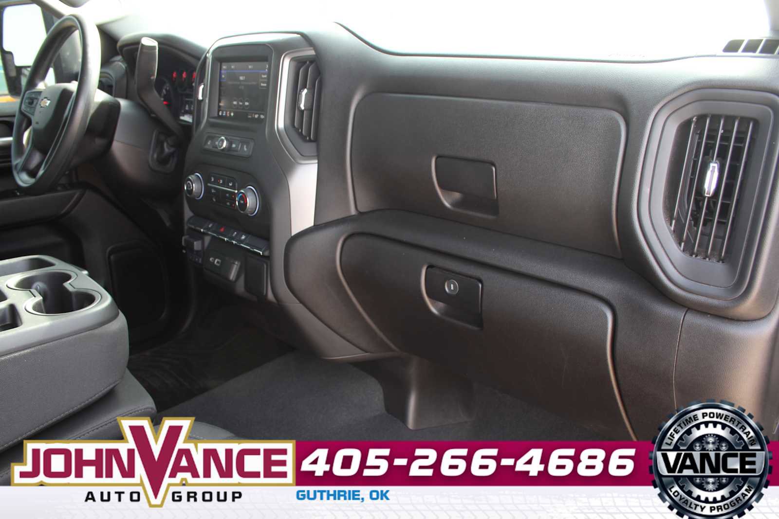 Used 2025 Chevrolet Silverado 2500 Custom image 17