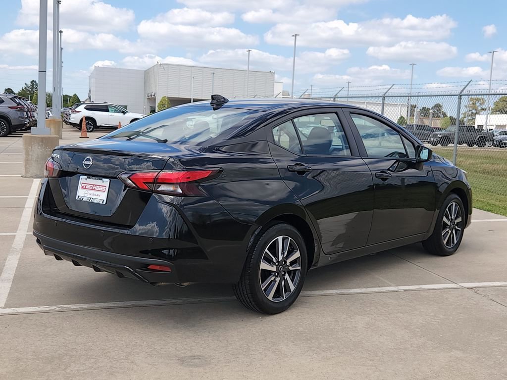 Used 2025 Nissan Versa SV image 5
