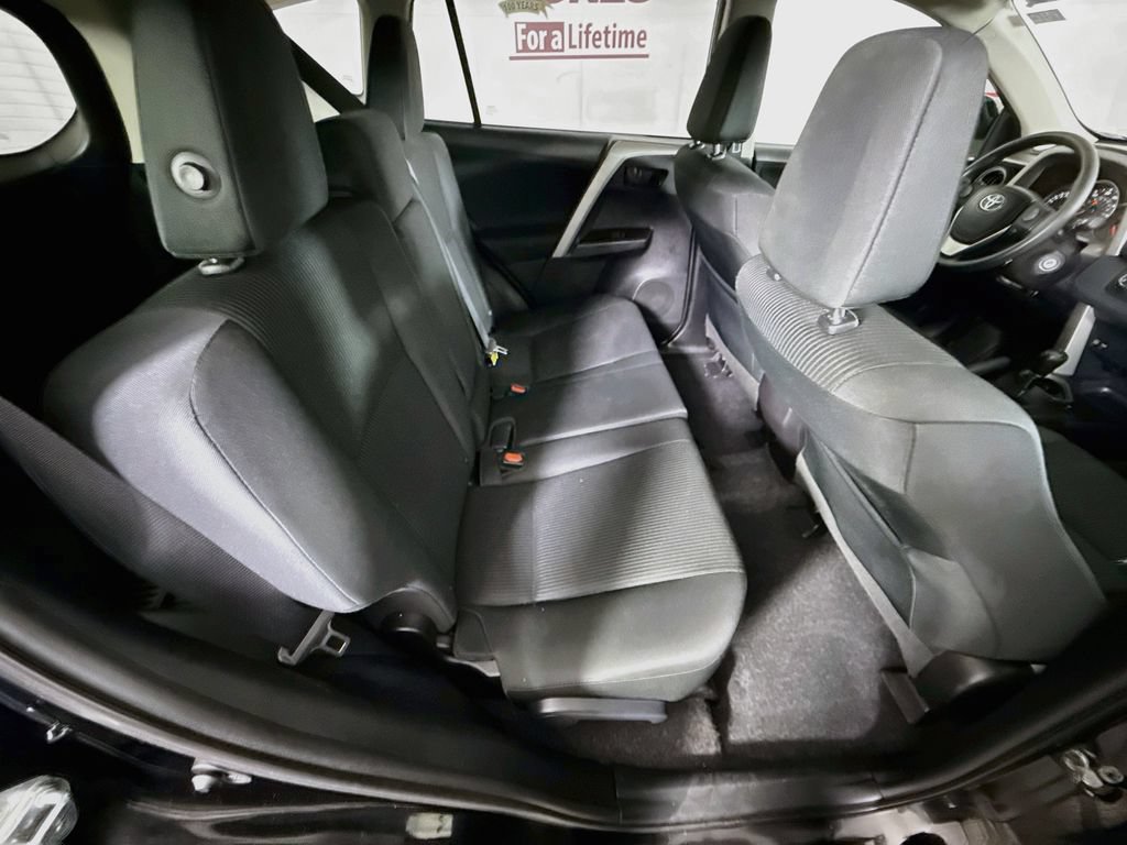Used 2016 Toyota RAV4 LE AWD/4WD image 27