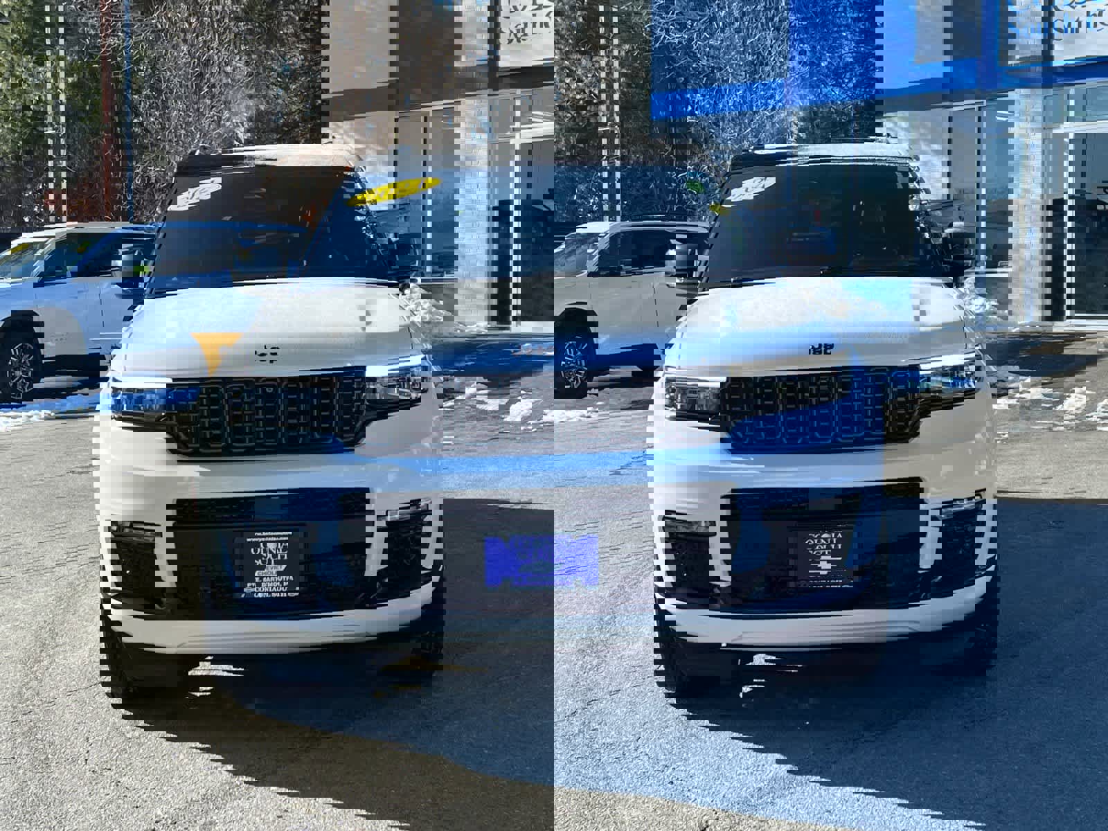 Used 2024 Jeep Grand Cherokee L Summit image 10