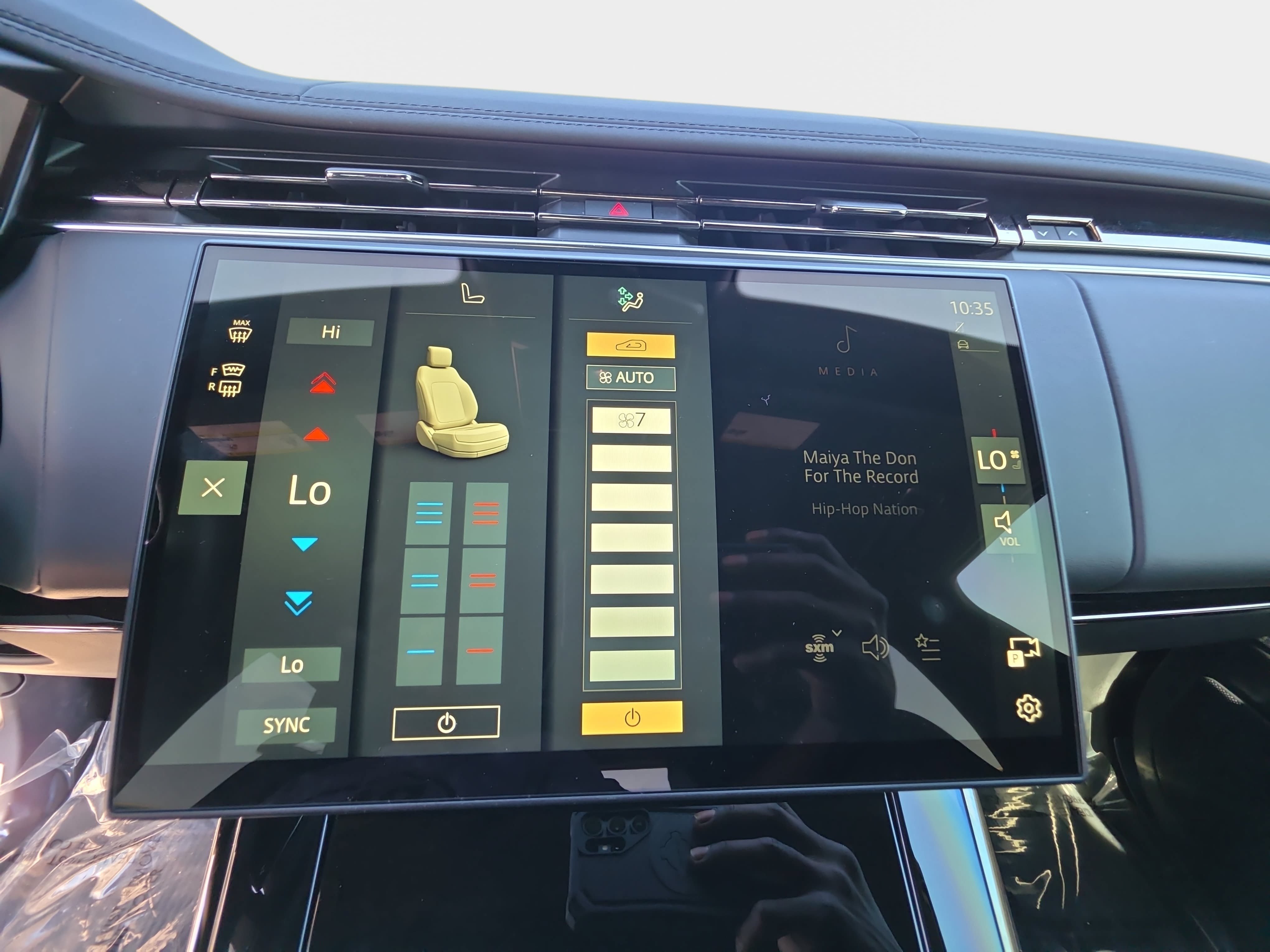 Certified 2025 Land Rover Range Rover Sport SE AWD/4WD image 21