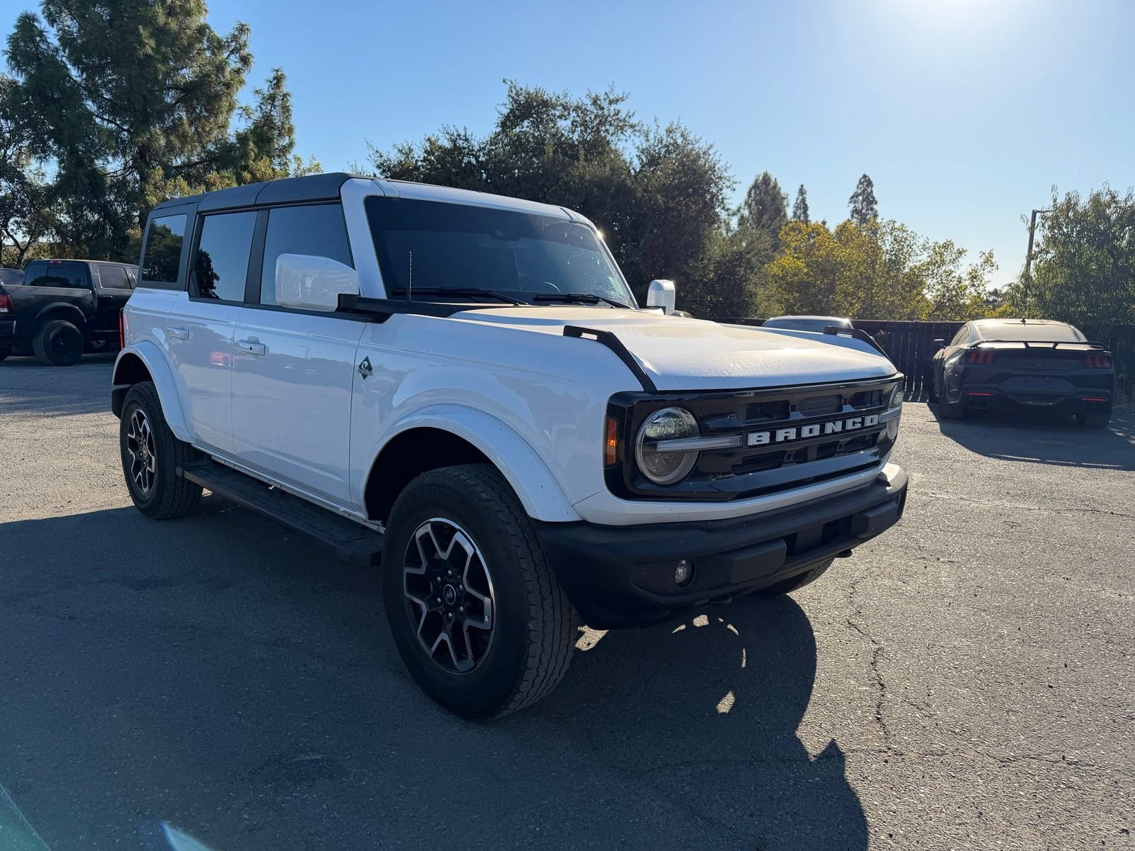 Used 2024 Ford Bronco Outer Banks AWD/4WD image 7