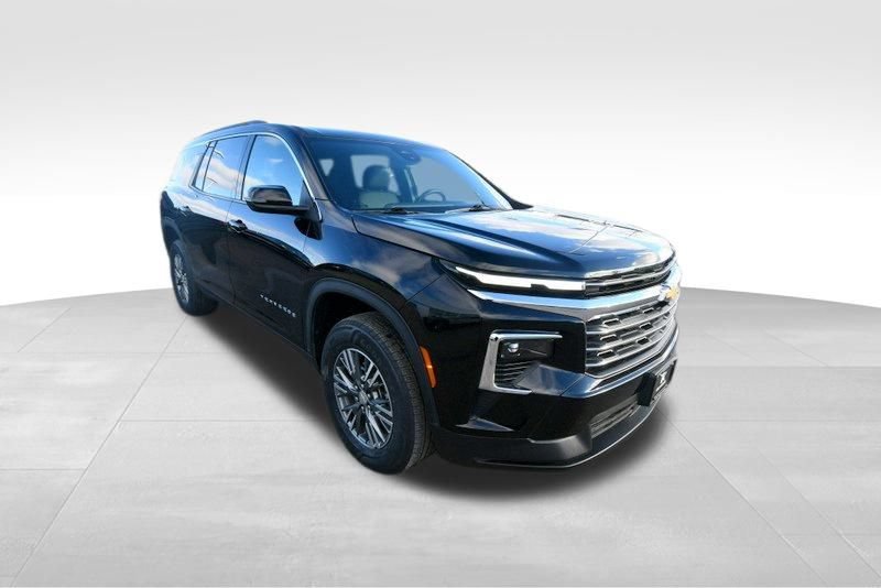 Used 2025 Chevrolet Traverse LT AWD/4WD image 9