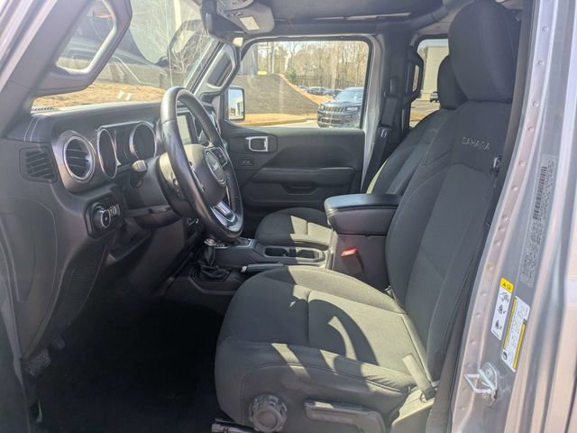 Used 2018 Jeep Wrangler Unlimited Sahara image 19
