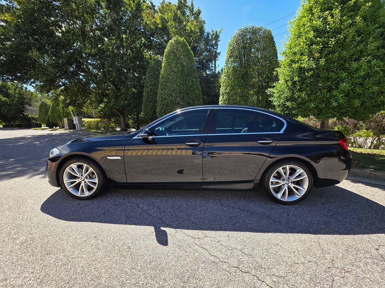 Used 2015 BMW 535i xDrive Sedan AWD/4WD image 2