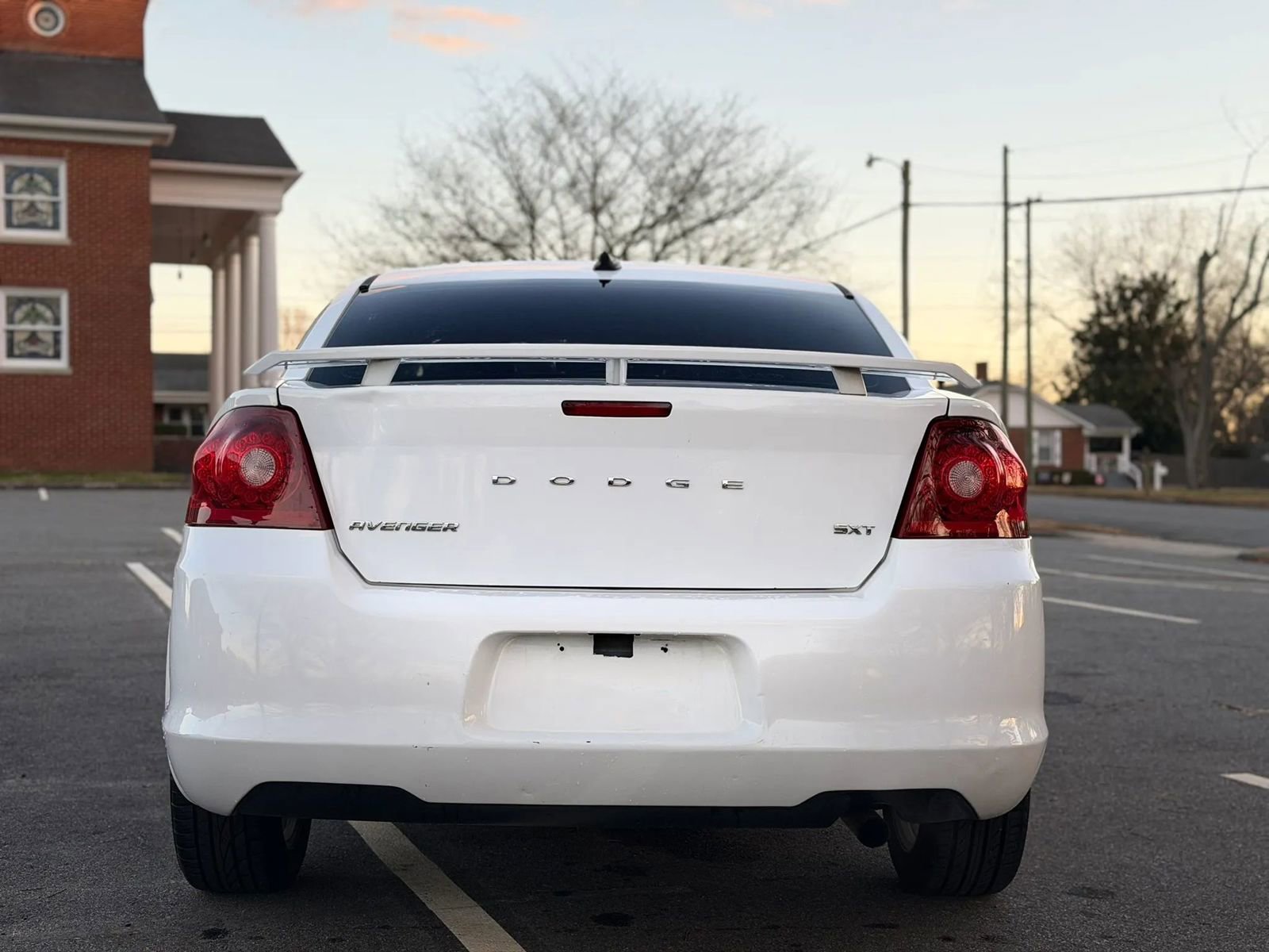Used 2012 Dodge Avenger SXT w/ Rallye Appearance Group FWD image 4